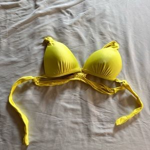 Two swim tops if you just want one lmk!!